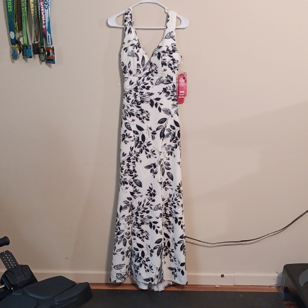 Emerald Sundae White Bodycon Maxi Dress